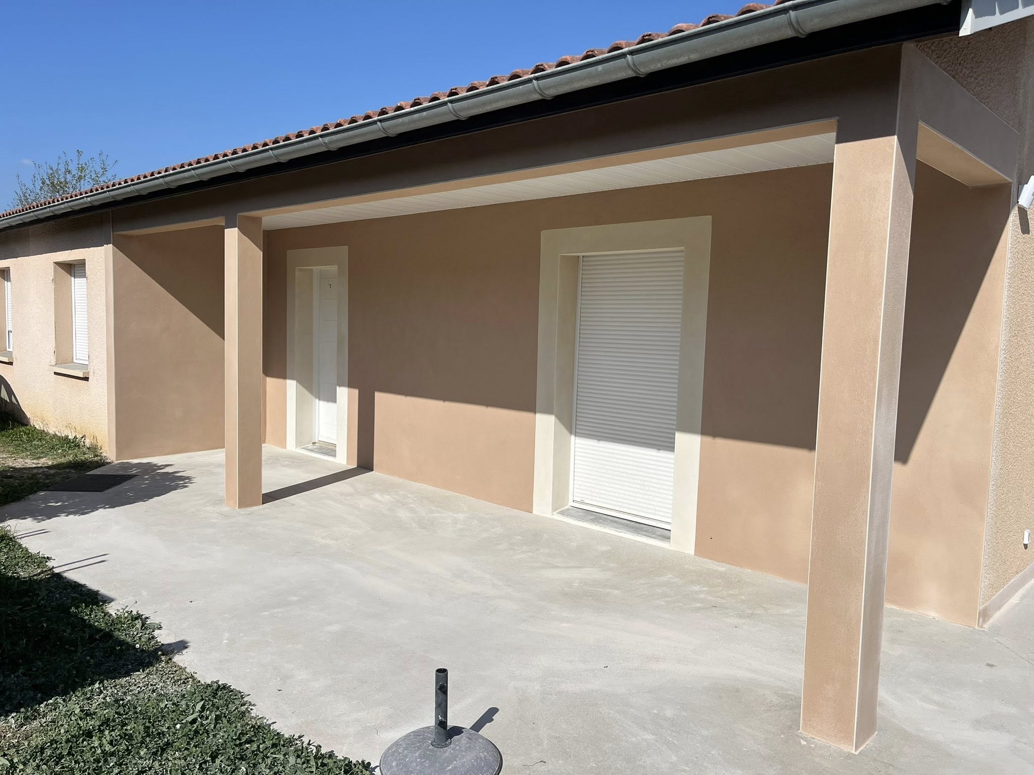 Maison Neuve Exterieur